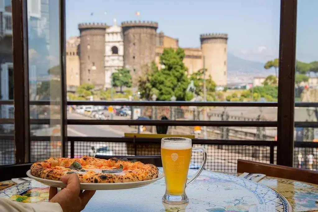 nápolyi pizzasütő workshop